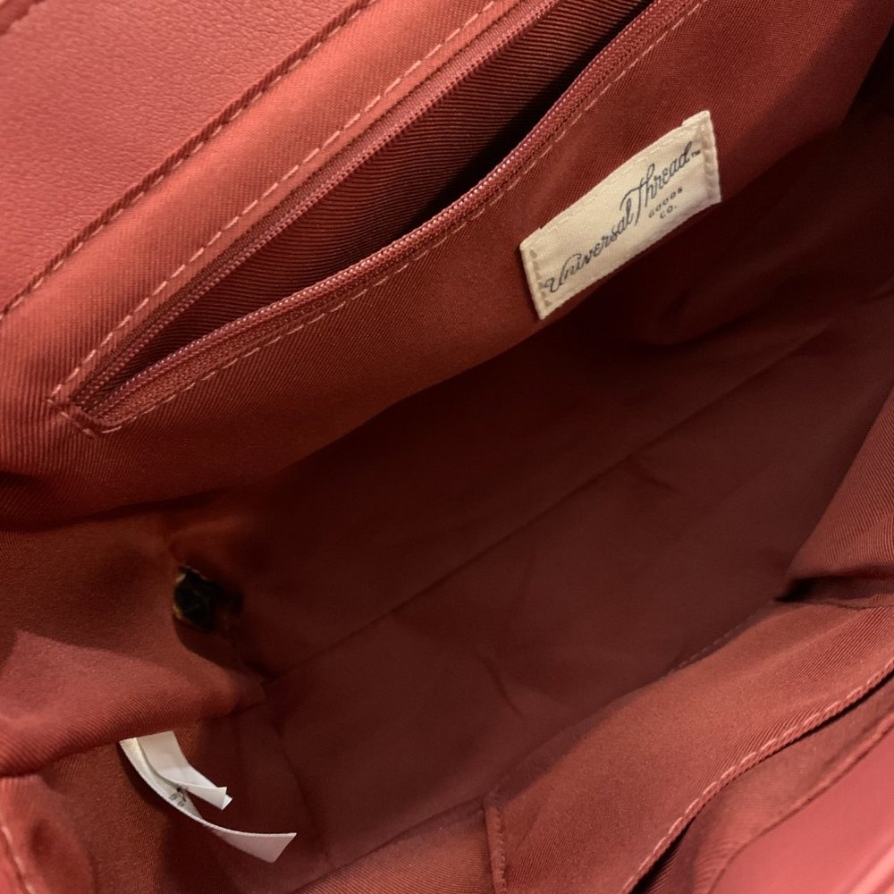 Universal Thread Salmon Colored Handbag - image 5
